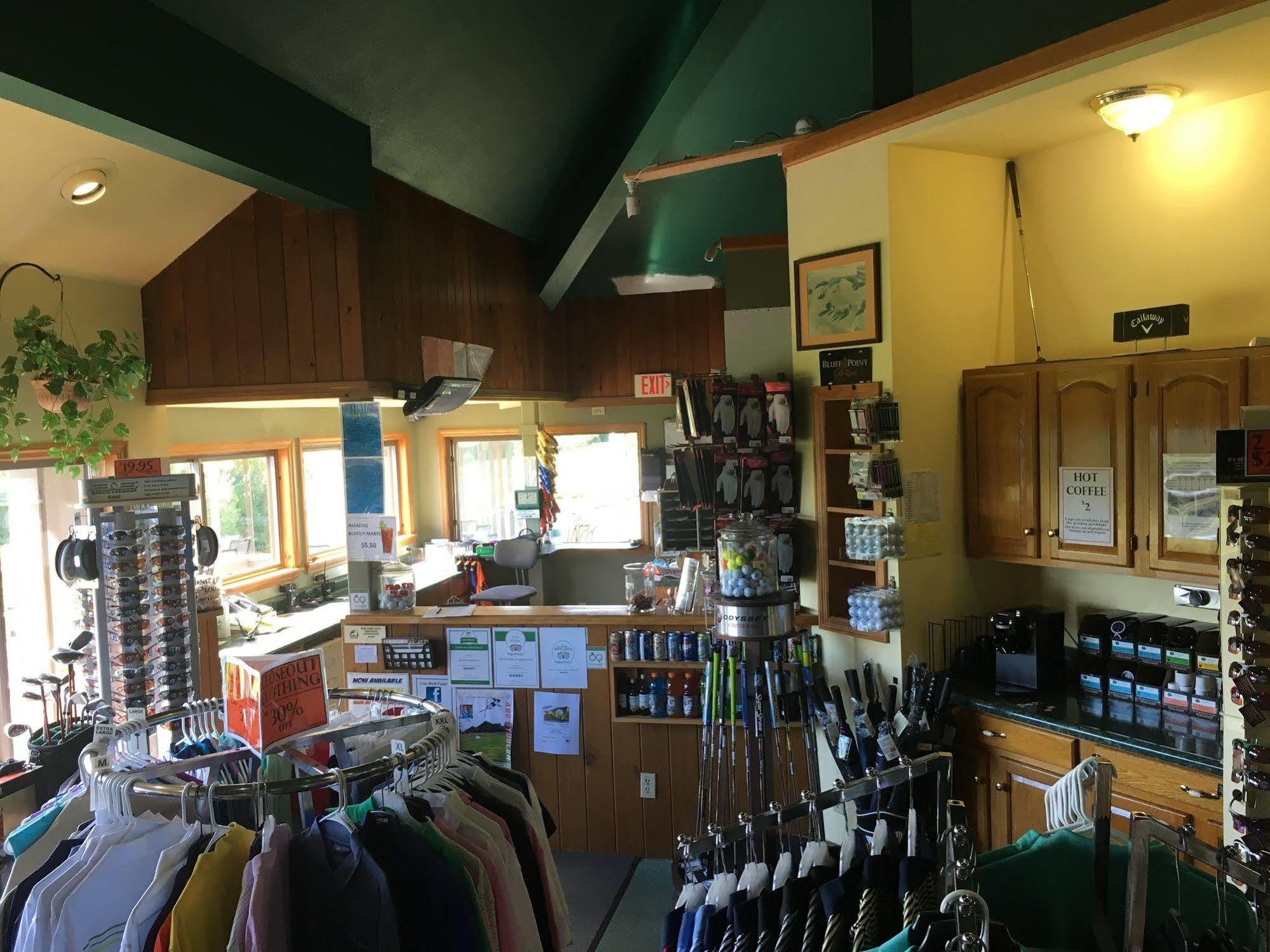 Bluff Point Golf Resort Платсбърг Екстериор снимка