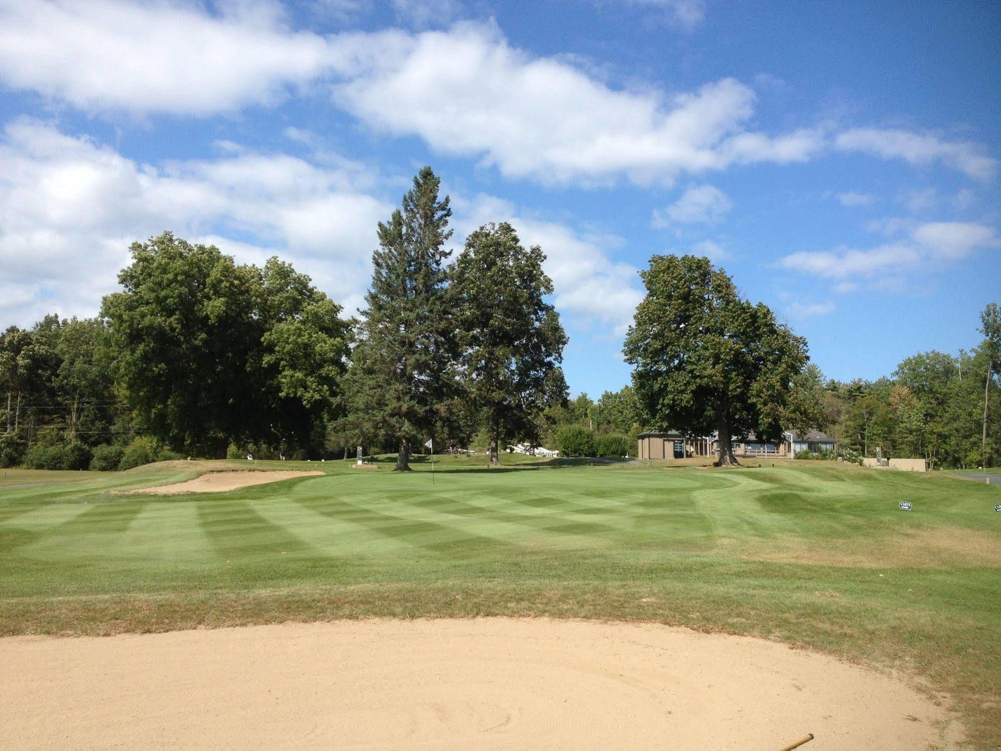 Bluff Point Golf Resort Платсбърг Екстериор снимка
