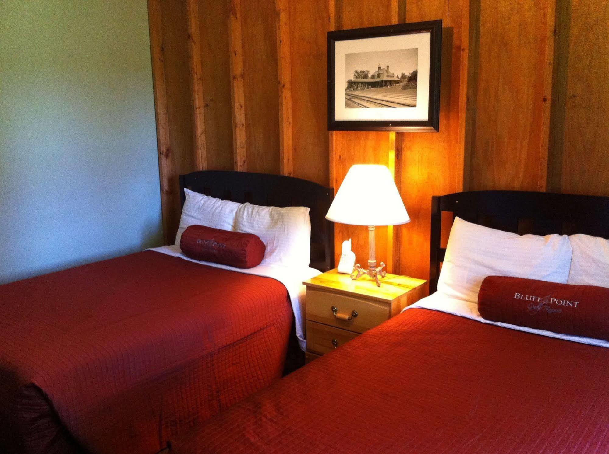 Bluff Point Golf Resort Платсбърг Екстериор снимка